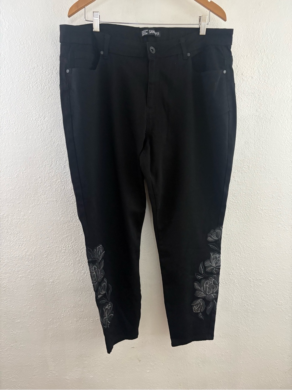 Sandpiper black tonal floral embroidery on the lower legs size 22W